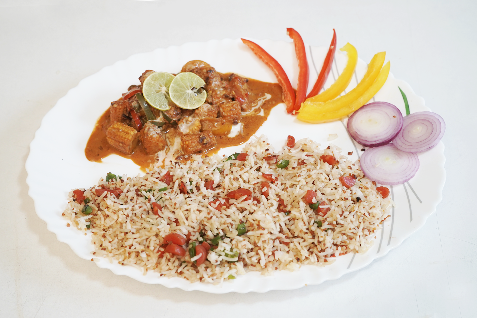 Garlic fried rice with coconut curry